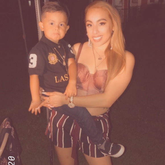 Meet your Posher, Anahi - Picture 8 of 8